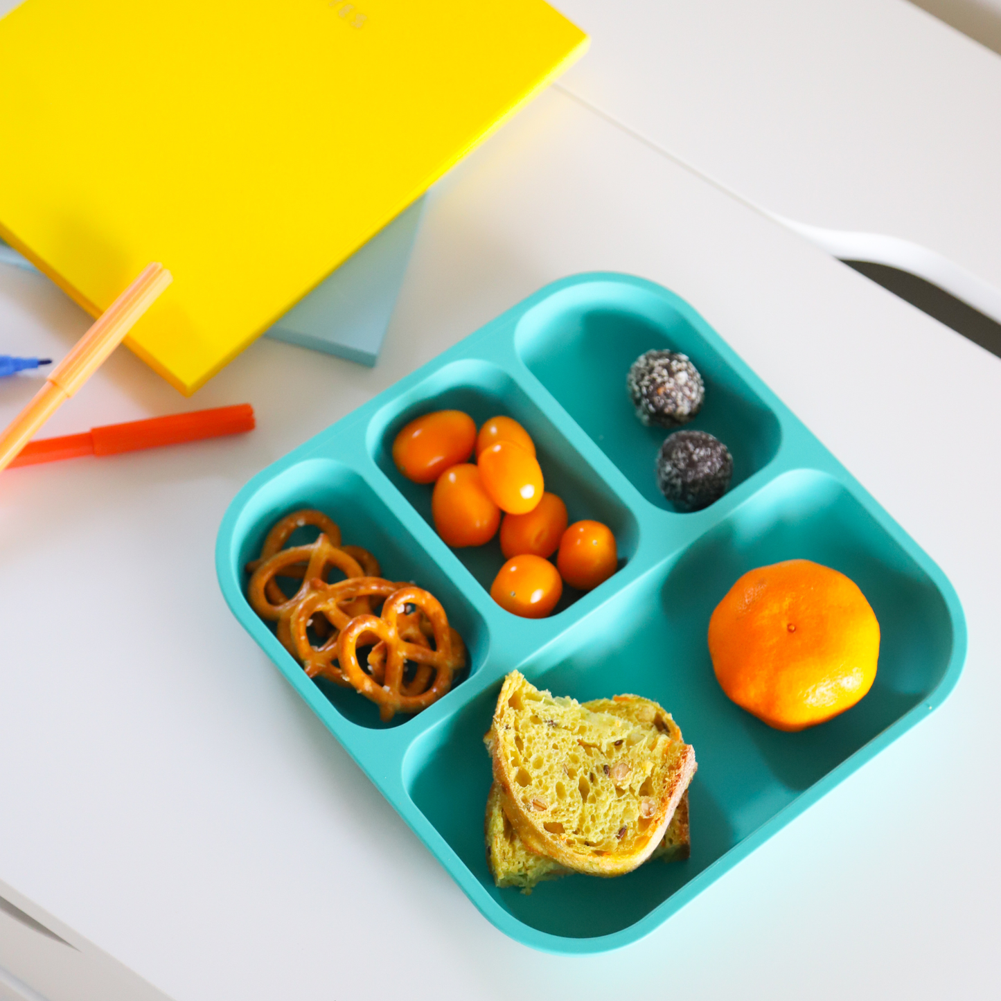 Plant-Based Bento-Style Divided Plates - Green