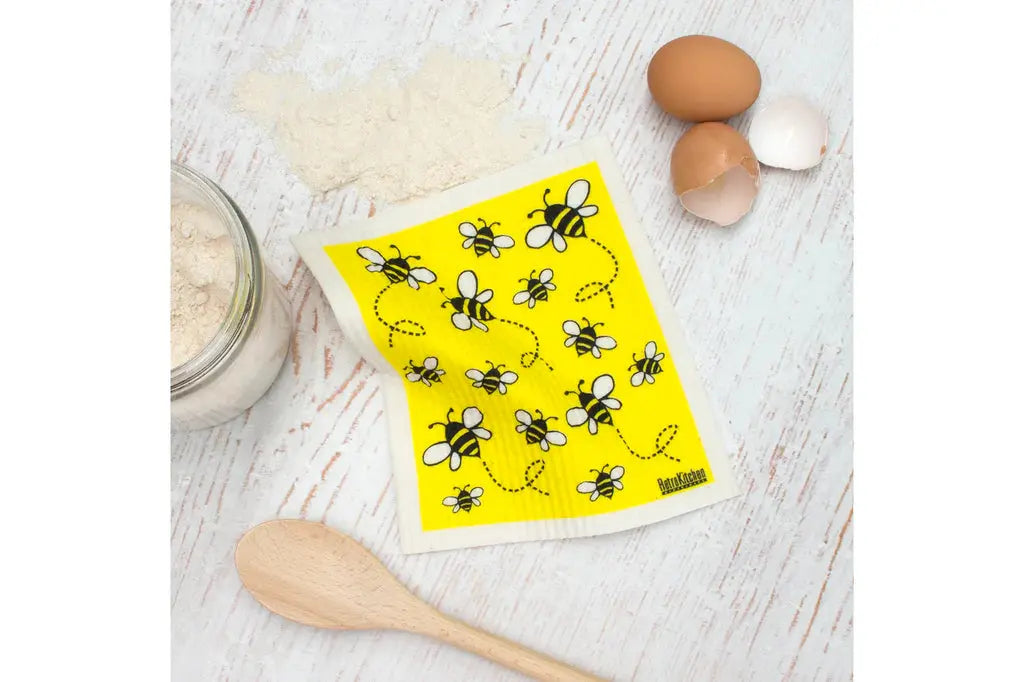 retro kitchen compostable bee cloth in use