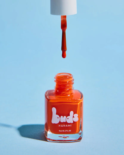 Hanami Buds nail polsh bottle for kids in crayon styled image, non toxic kids nail polish