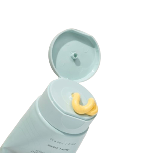 people4ocean p4o mineral sunscreen tube with sunscrren coming out of lid and no background